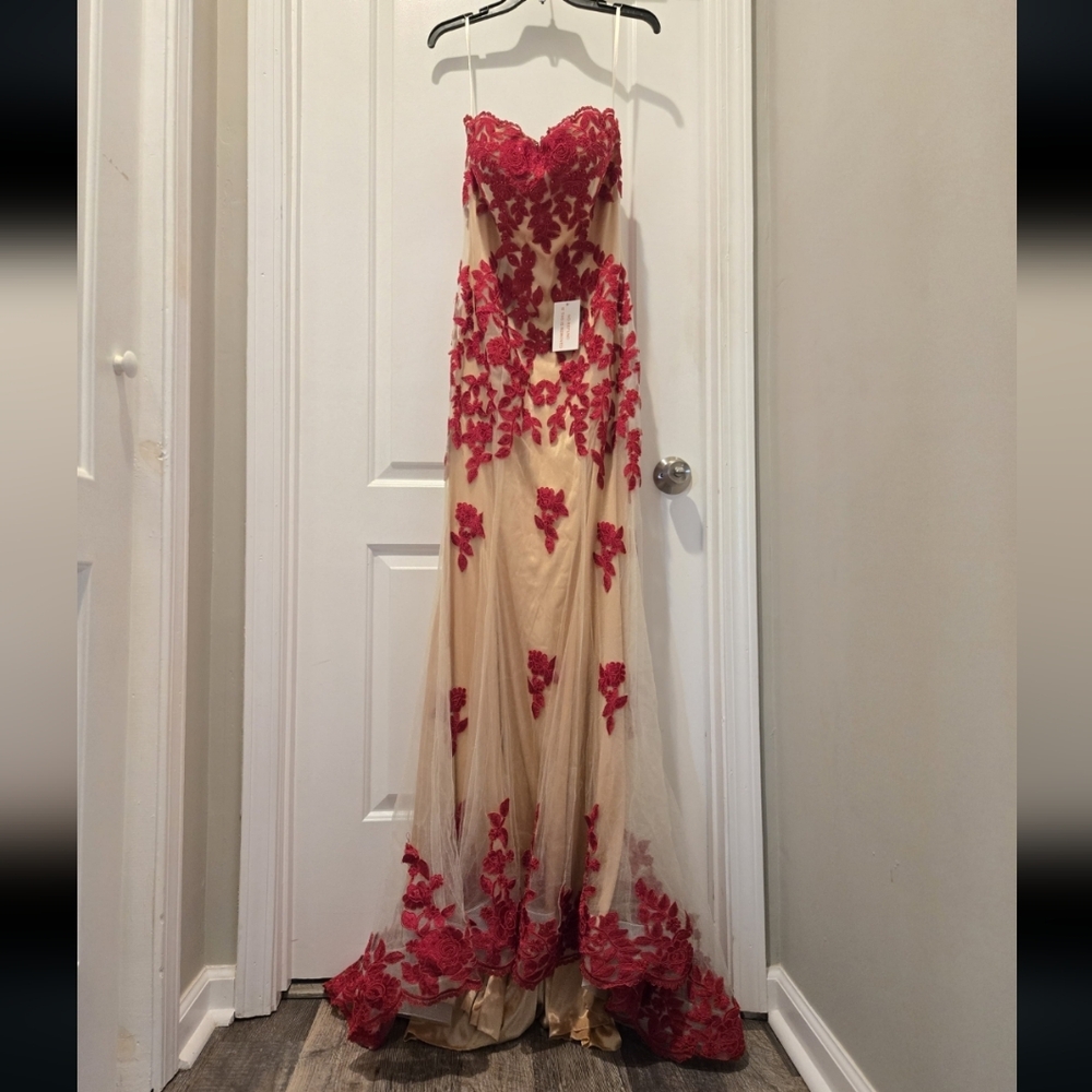 Meier Collection Lady's Red Sequin Formal Evening Ball Gown - New with tags